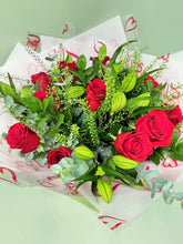 'Pure Romance' Premium Rose & Lilies Aqua Bouquet