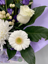 Lavender Dream Modern Arrangement -(Neutral & Lavender)