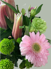 Subscription - Love Lilies & Pinks Bouquet in Water