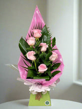 Modern Front Facing (6 Rose) Bouquet