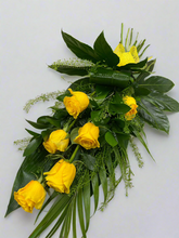 Large Head Roses (Yellow) Hand tied