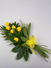 Large Head Roses (Yellow) Hand tied